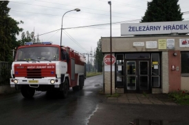 K ne&scaron;těst&iacute; v Želez&aacute;rn&aacute;ch Hr&aacute;dek byli přivol&aacute;ni hasiči.