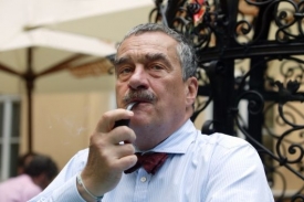 Ministr Schwarzenberg znemožnil podepsání smlouvy.