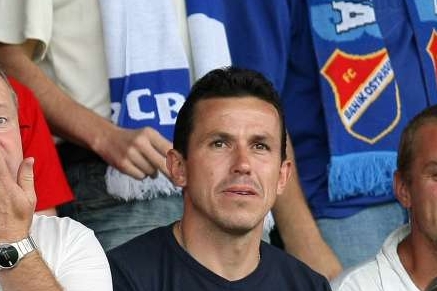 Tomáš Galásek přestoupil do ostravského Baníku. Tomáš Galásek přestoupil do ostravského Baníku.