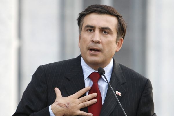 Gruzínský prezident Saakašvili na tiskové konferenci v Tbilisi. Gruzínský prezident Saakašvili na tiskové konferenci v Tbilisi.