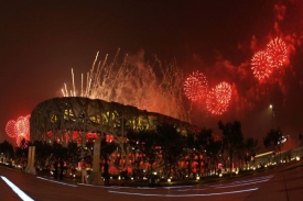 Zářící Peking a slavnostní ukončení olympijských her.
