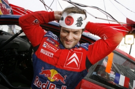 Sebastien Loeb je už pop&aacute;t&eacute; za sebou mistrem světa.