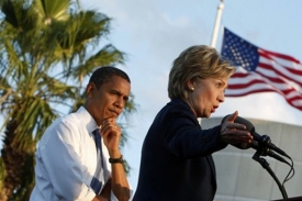 Clintonov&aacute; se k Obamově nab&iacute;dce zat&iacute;m nevyj&aacute;dřila.