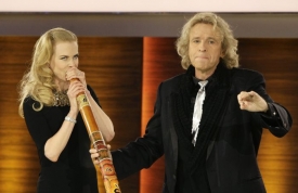 Nicole Kidmanová a Thomas Gottschalk v show Wetten das...?