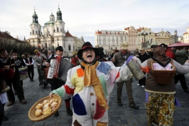 Na Staroměstsk&eacute;m n&aacute;měst&iacute; v Praze byl 25. &uacute;nora zah&aacute;jen masopust.