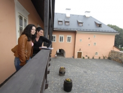 Zámek původně určený k demolici se proměnil v hotel s pivovarem.