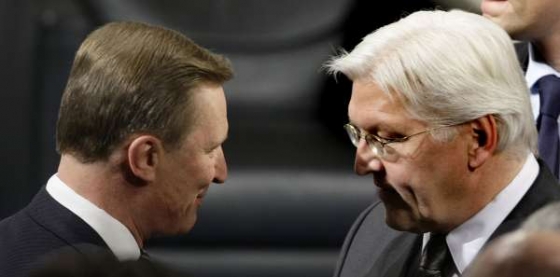 Steinmeier a Ivanov (vlevo).