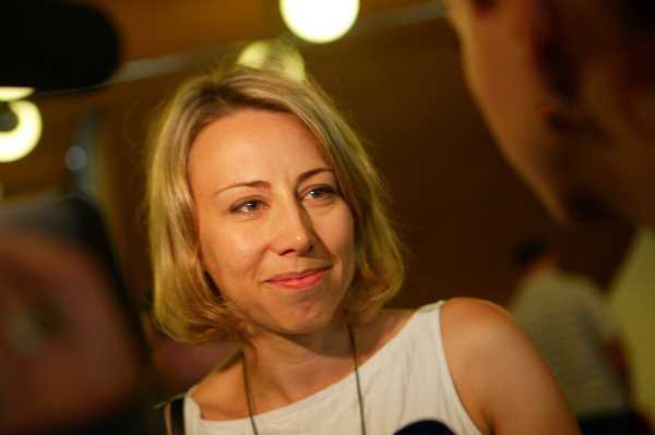 Pravá ruka Martina Bursíka - Kateřina Jacques. Pravá ruka Martina Bursíka - Kateřina Jacques.