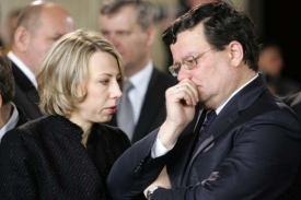 Při volbě se do Klause jeho odpůrci opřeli. Nejradikálněji zelení.