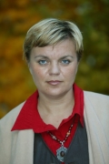 Janina Hřeb&iacute;čkov&aacute;, &scaron;&eacute;fka česk&eacute;ho velvyslanectv&iacute; v kosovsk&eacute; Pri&scaron;tině.