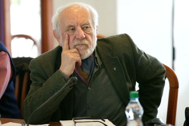 Josef Jařab v radě končí.