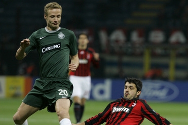 Jiří Jarošík ( vlevo) v dresu Celtiku.