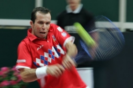 &Scaron;těp&aacute;nek s Tsongou prohr&aacute;l ve třech setech.