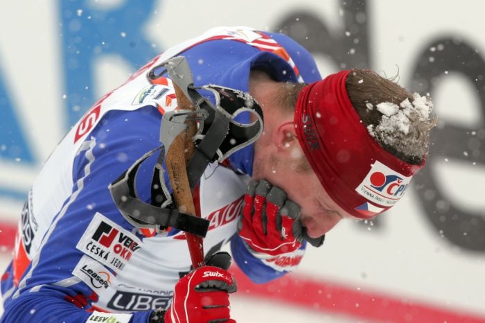 Lukáš Bauer v cíli "stříbrného" závodu. Lukáš Bauer v cíli "stříbrného" závodu.