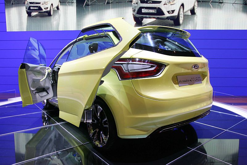 Ford iosis Max v Ženevě Ford iosis Max v Ženevě