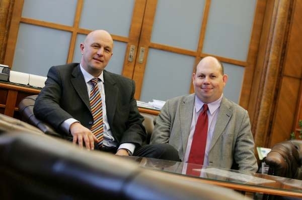 Julínek označil rušení poplatků za destrukci. 