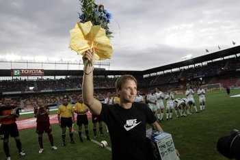 Takto se v srpnu 2005 loučil Tomáš Jun se Spartou.