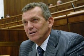 Slovenský ministr zemědělství Miroslav Jureňa Slovenský ministr zemědělství Miroslav Jureňa