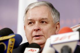 Lech Kaczyński v Lisabonu na jednání EU