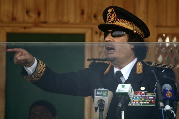 Jsi ustrašenec, vzkazuje Obamovi vrchní libyjský beduín. Jsi ustrašenec, vzkazuje Obamovi vrchní libyjský beduín.