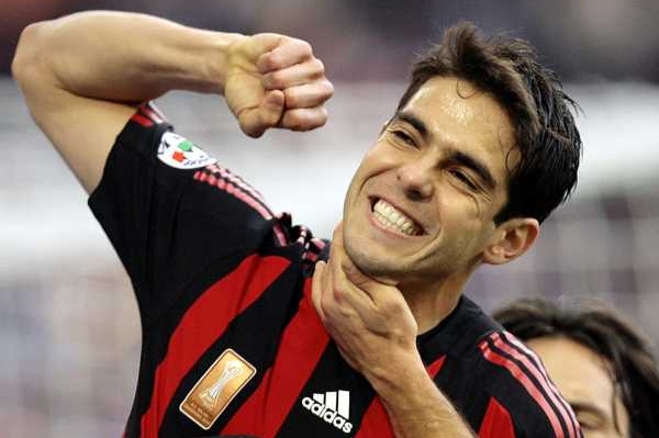 Brazilský fotbalista Kaká zůstane hráčem AC Milán. Brazilský fotbalista Kaká zůstane hráčem AC Milán.