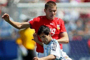 Fotbalista Luboš Kalouda (v červeném). Zamíří z Brna do Juventusu?