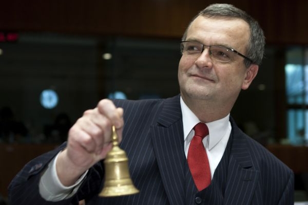 Dobrým časům je odzvoněno, míní ministr financí Miroslav Kalousek.