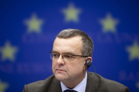 Před zbytečn&yacute;m zadlužov&aacute;n&iacute;m varuje česk&yacute; ministr financ&iacute; celou EU.