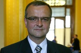 Ministr financí Miroslav Kalousek.