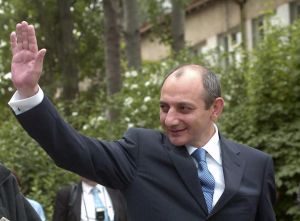 Nově zvolený prezident Bako Saakian