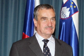 Ministr zahraničí Karel Schwarzenberg Ministr zahraničí Karel Schwarzenberg