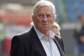 Karel Brückner na archivním snímku.
