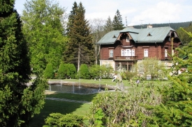 Vila Šárka, původně Eugen (postavena v roce 1890).