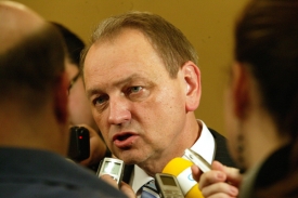 Šéf komise Jan Kasal (KDU-ČSL).