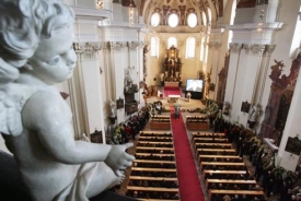 Smuteční obřad se konal v kostele sv. Markéty.