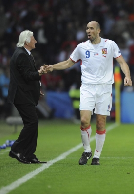 Karel Brückner a Jan Koller při svém posledním utkání v reprezentaci.