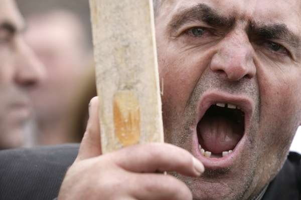 Jednostranně vyhlásili samostatnost. Nyní se bojí o celistvost země. Jednostranně vyhlásili samostatnost. Nyní se bojí o celistvost země.