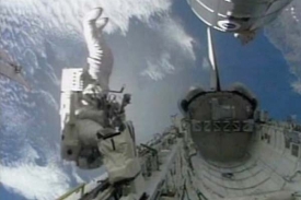 Hlavním úkolem astronautů bude vyčištění a opravení některých dílů. Hlavním úkolem astronautů bude vyčištění a opravení některých dílů.