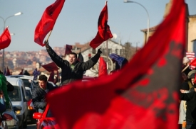Česk&aacute; vl&aacute;da uznala nez&aacute;vislost Kosova.