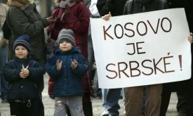 Účastníci na demonstracích byli rozmanití. Nechyběly ani děti.