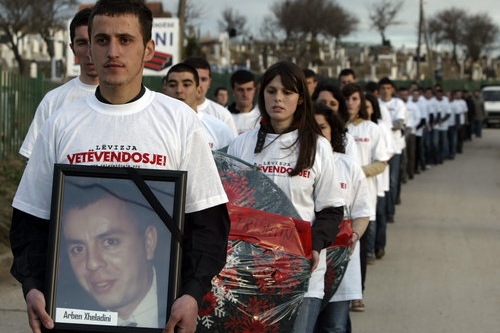 Kosovští Albánci z kosovské separatistické skupiny "Sebeurčení"