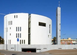 Kostel sv. Ducha od brněnského architekta Marka Štěpánka. Kostel sv. Ducha od brněnského architekta Marka Štěpánka.