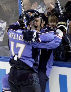 V t&yacute;mu Maple Leafs nejv&iacute;ce z&aacute;řil Ilja Kovalčuk.