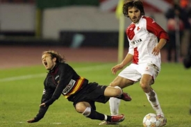 Matej Krajčík (vpravo). Opustí v zimě Slavii?