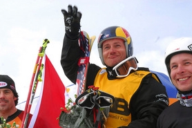 Tomáš Kraus (uprostřed) Tomáš Kraus (uprostřed)