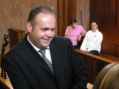 Radoven Krejčíř u soudu v Jihoafrické republice. 