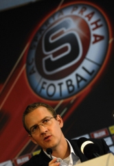Šéf Sparty Daniel Křetínský na los nedočkavě čeká