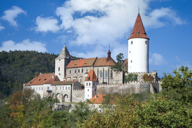 Na Křivoklátě se bude po téměř šedesátileté odmlce opět vařit pivo. Na Křivoklátě se bude po téměř šedesátileté odmlce opět vařit pivo.