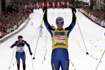 Virpi Kuitunenová slaví triumf ve sprintu