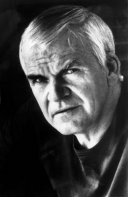 Milan Kundera se do Česk&eacute; republiky ani tentokr&aacute;t nevyprav&iacute;.